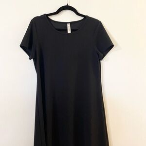 Black Short Sleeve Dress